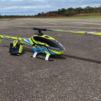 Helicóptero Kraken 700 